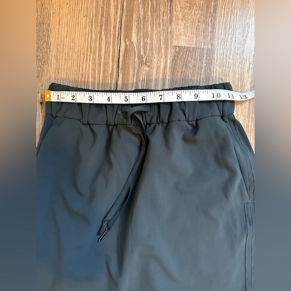 Lululemon On the‎ Fly Skirt - Picture 6 of 9